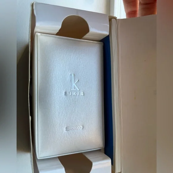 Seiko Lukia solar watch - Picture 13 of 14